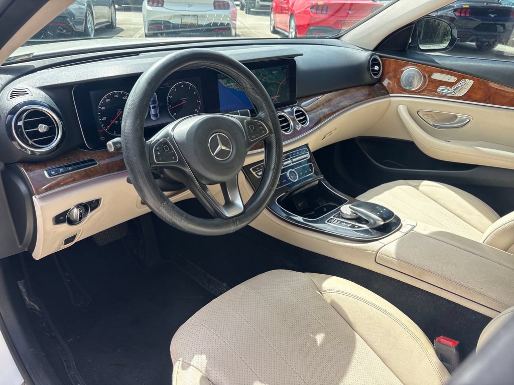 Used 2017 Mercedes-Benz E 300 image 6