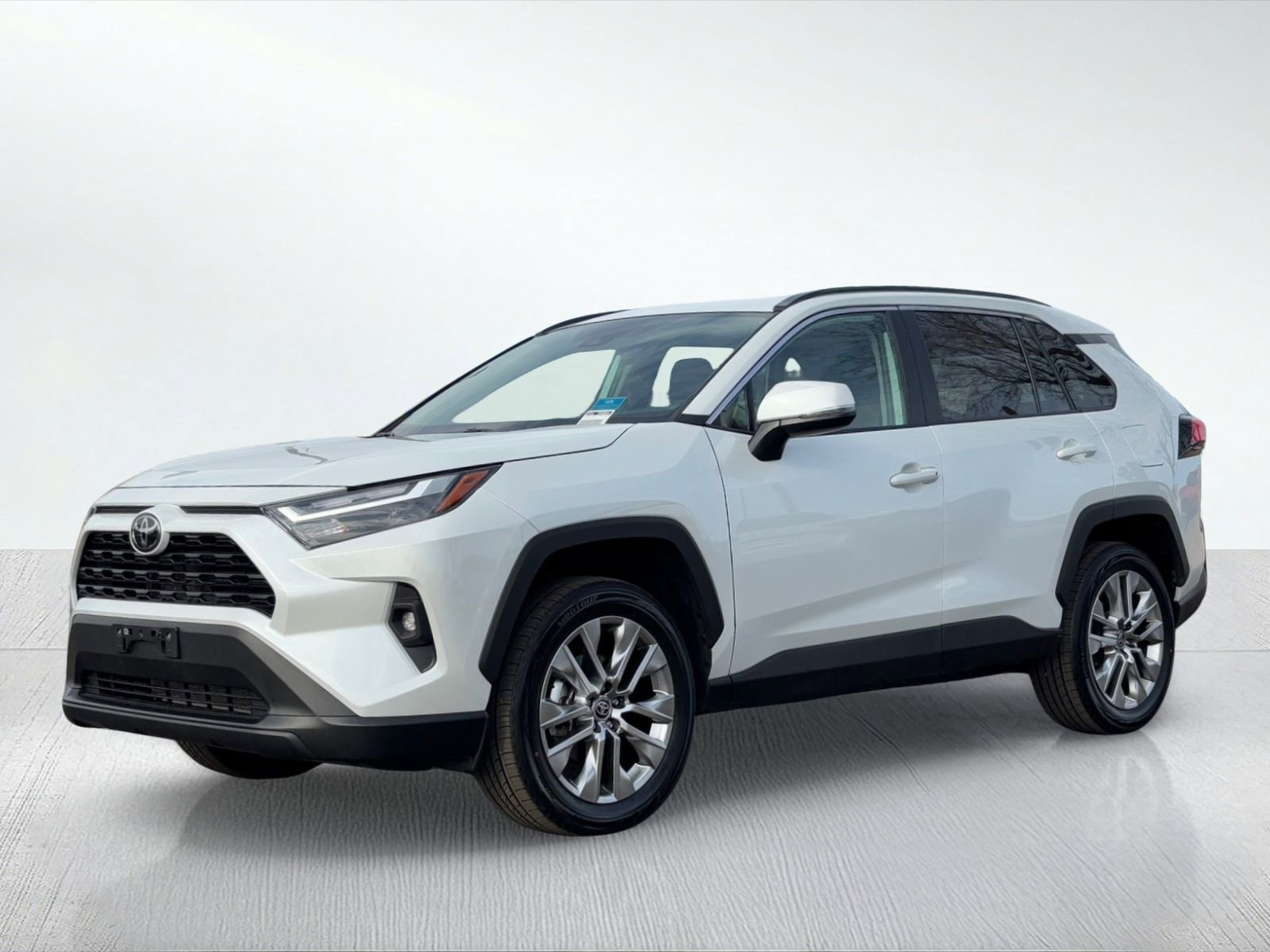 Certified 2025 Toyota RAV4 XLE Premium image 2