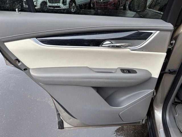 Certified 2023 Cadillac XT6 Premium Luxury w/ Technology Package AWD/4WD image 16