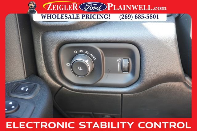 Used 2024 RAM 3500 Tradesman w/ Safety Group image 24