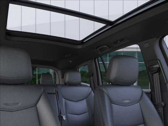 New 2025 Cadillac XT6 Luxury FWD image 24