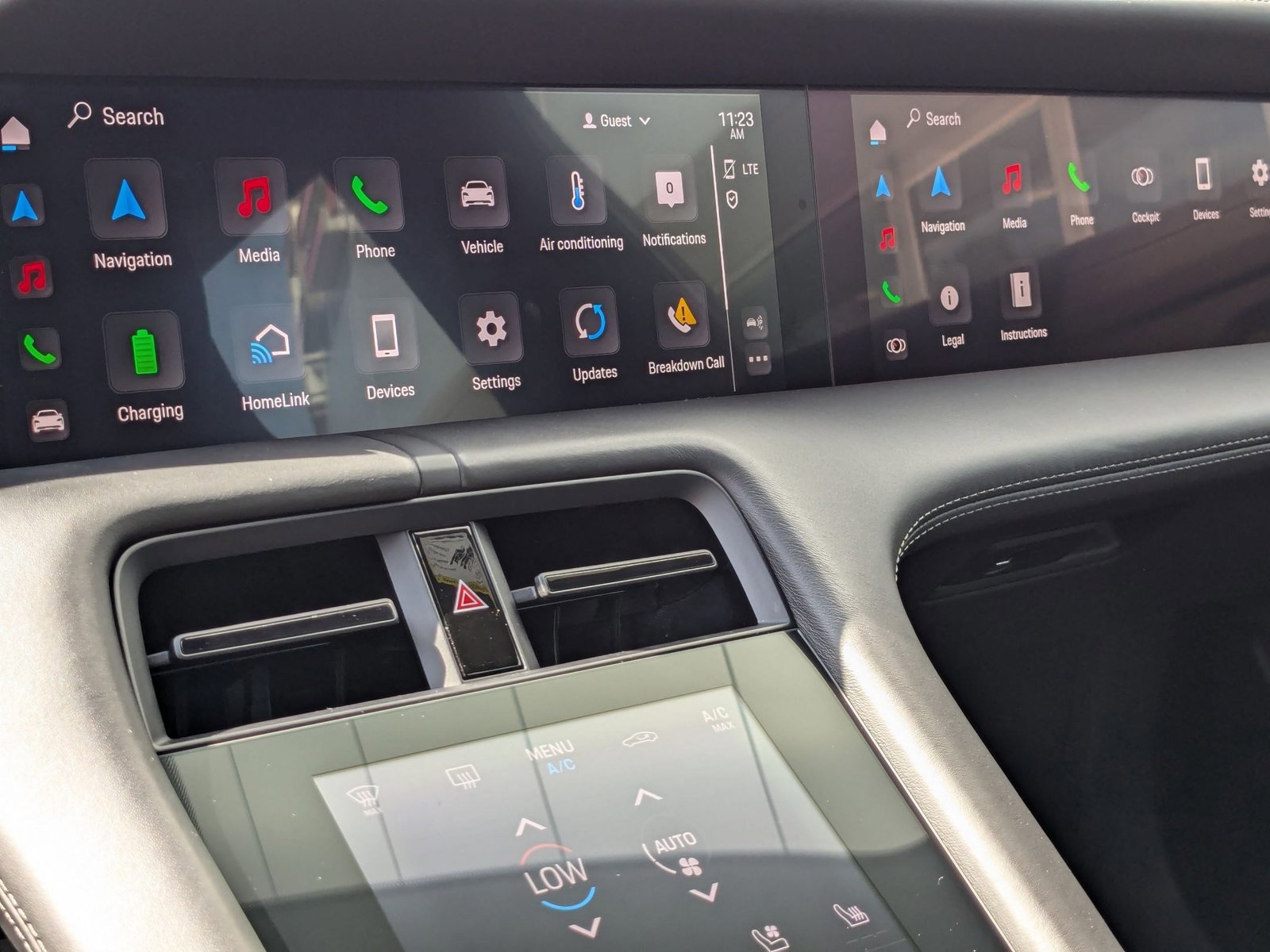 New 2024 Porsche Taycan 4 Cross Turismo image 19