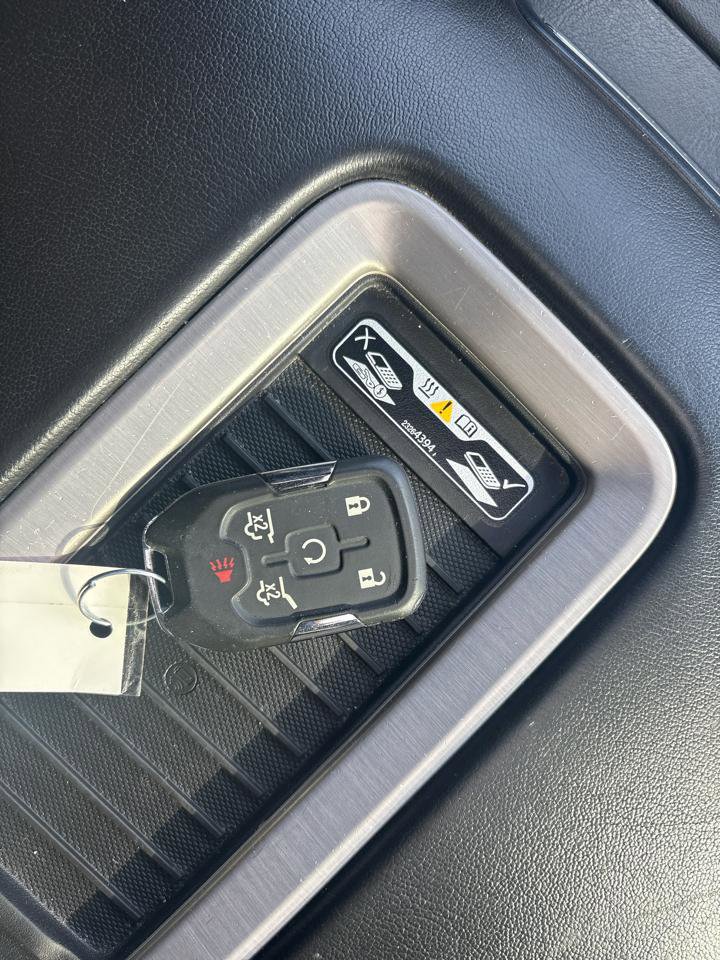 Used 2016 GMC Yukon Denali w/ Open Road Package image 26