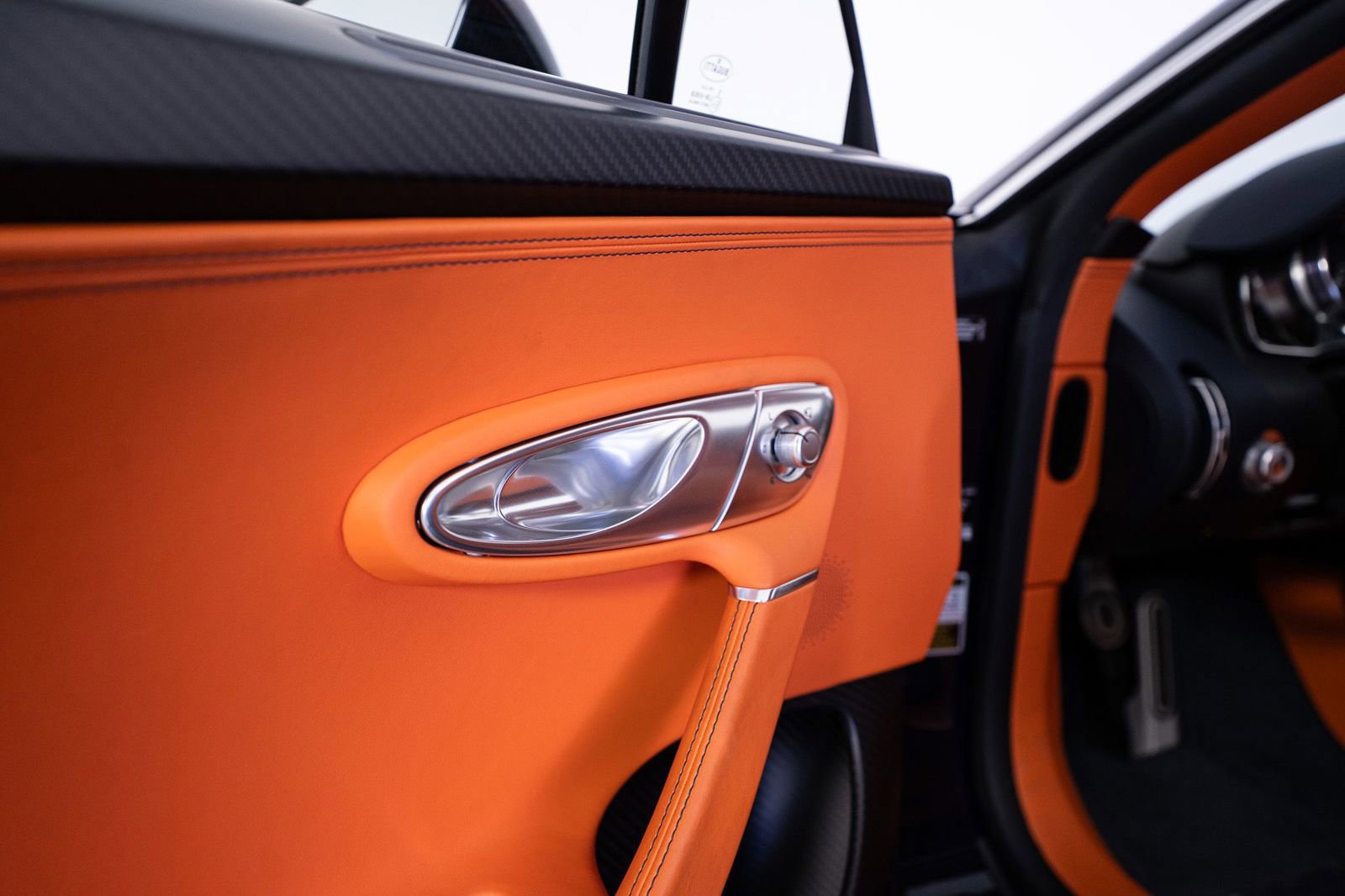 Used 2018 Bugatti Chiron image 36