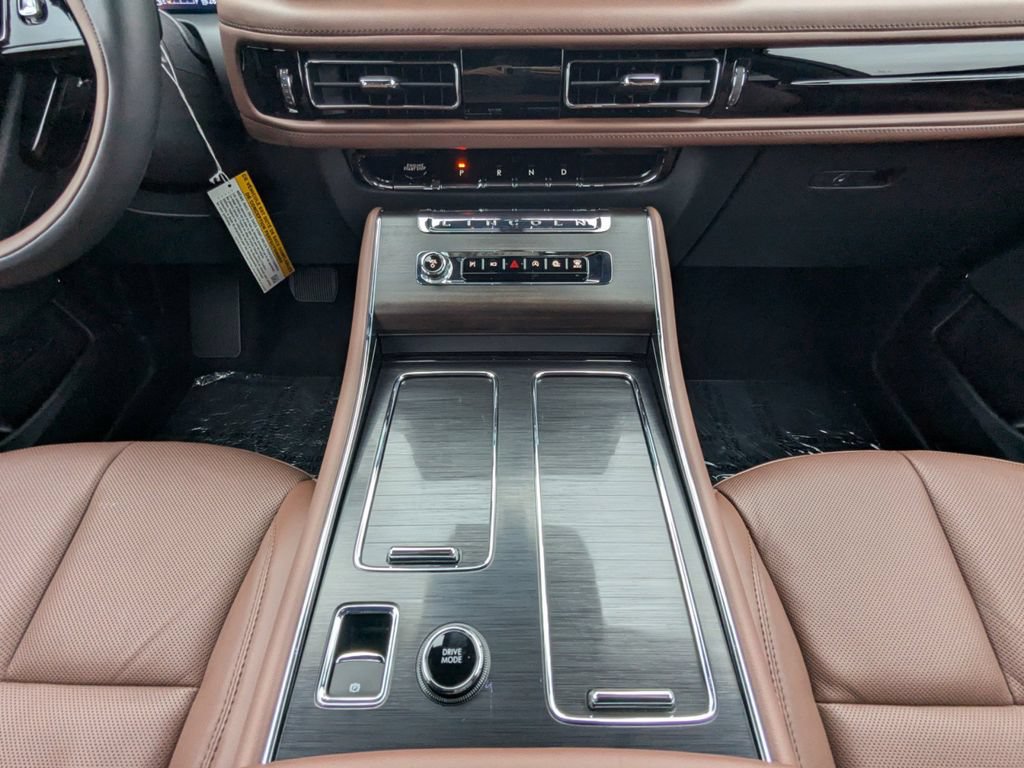 New 2026 Lincoln Aviator Reserve w/ Illumination Package RWD image 23