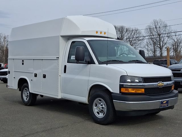 New 2026 Chevrolet Express 3500 w/ Power Convenience Package