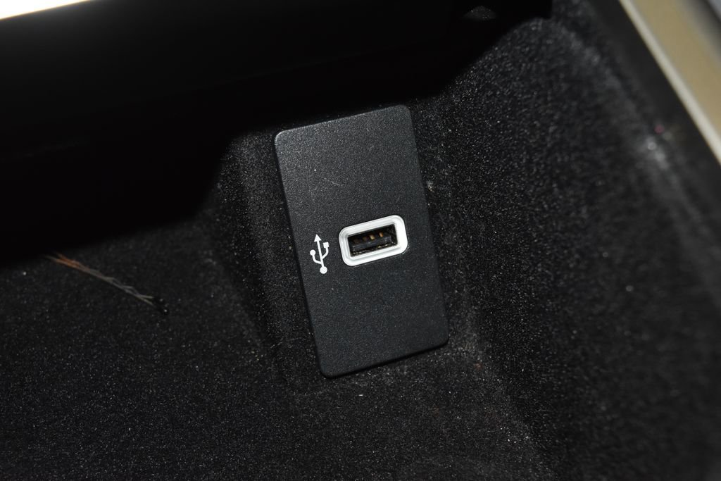 Used 2017 Lincoln MKX Premiere FWD image 16