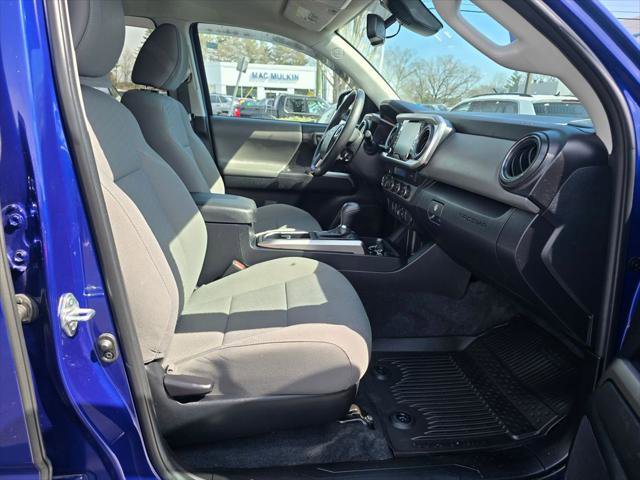 Certified 2023 Toyota Tacoma SR5 AWD/4WD image 11