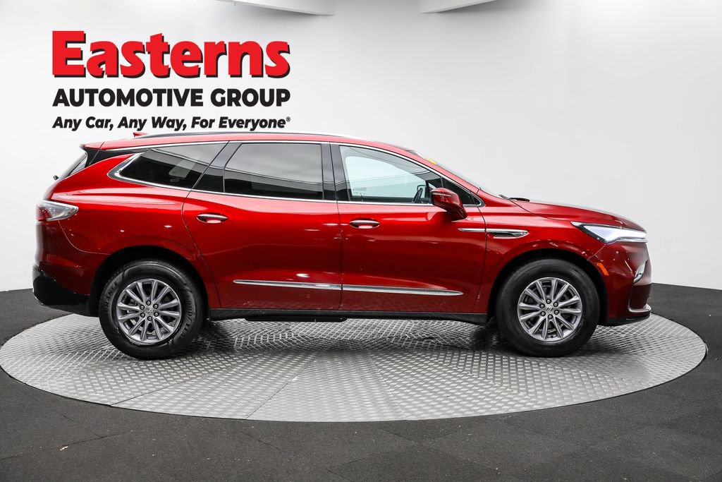 Used 2024 Buick Enclave Premium image 4