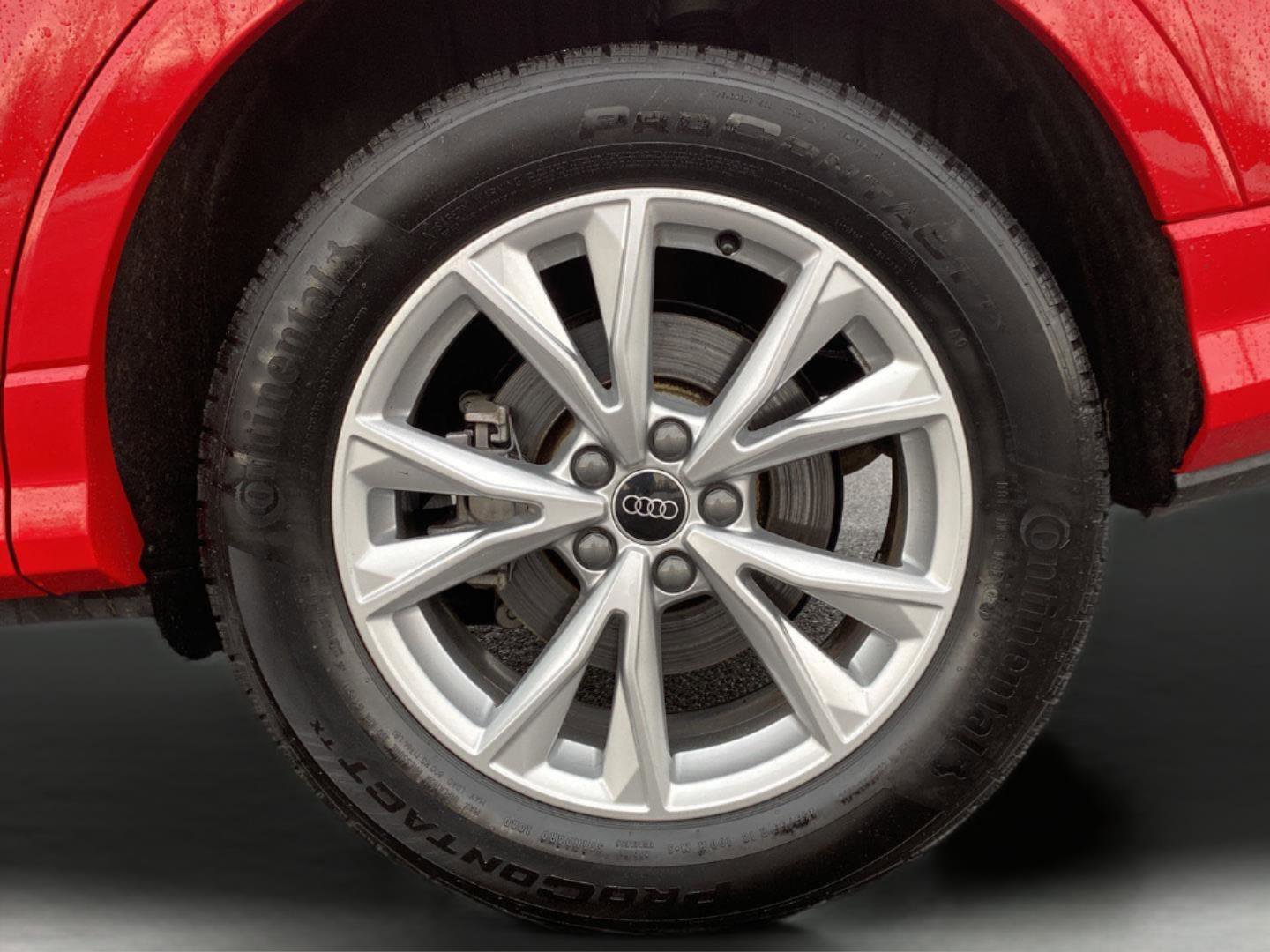 Used 2025 Audi Q3 2.0T Premium image 31