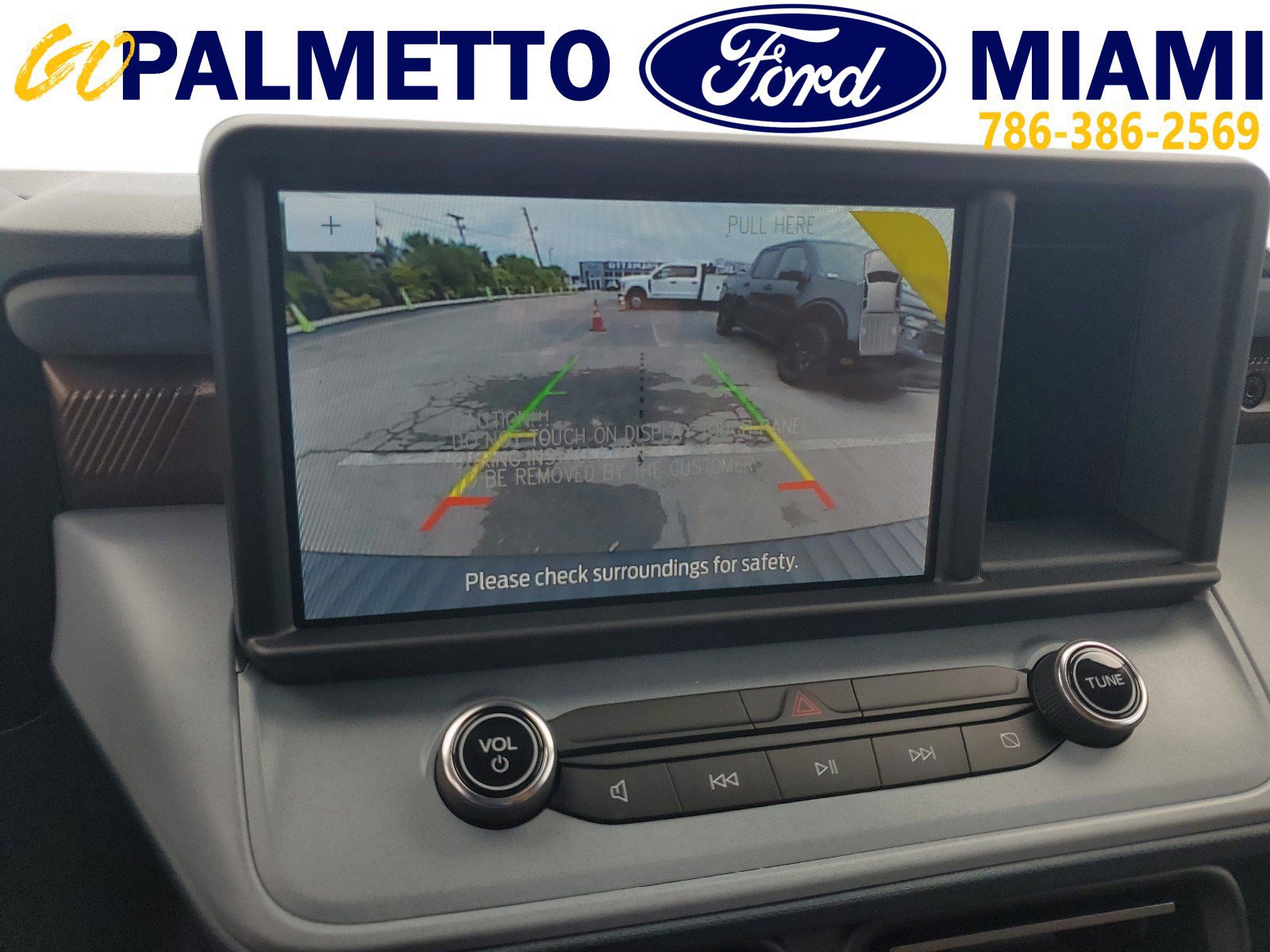 New 2024 Ford Maverick Lariat image 13