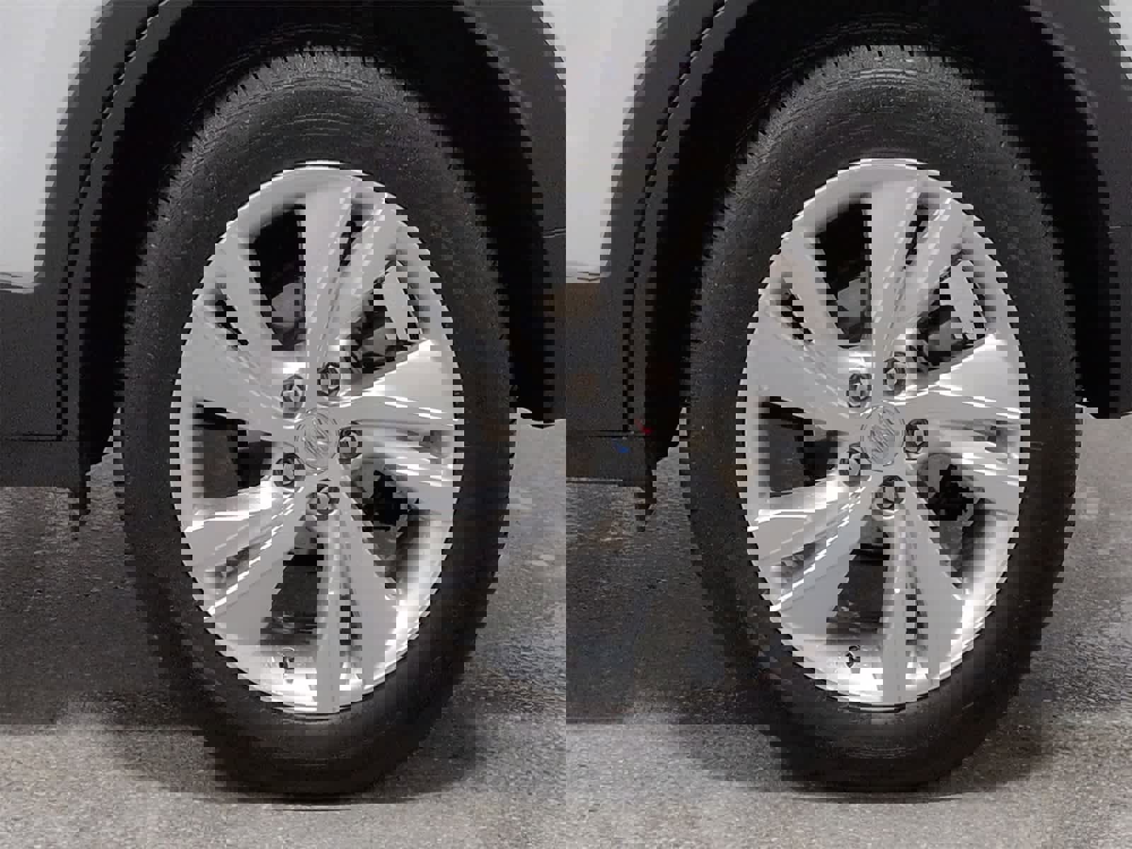 Used 2025 Buick Encore GX Preferred w/ Comfort Package image 14