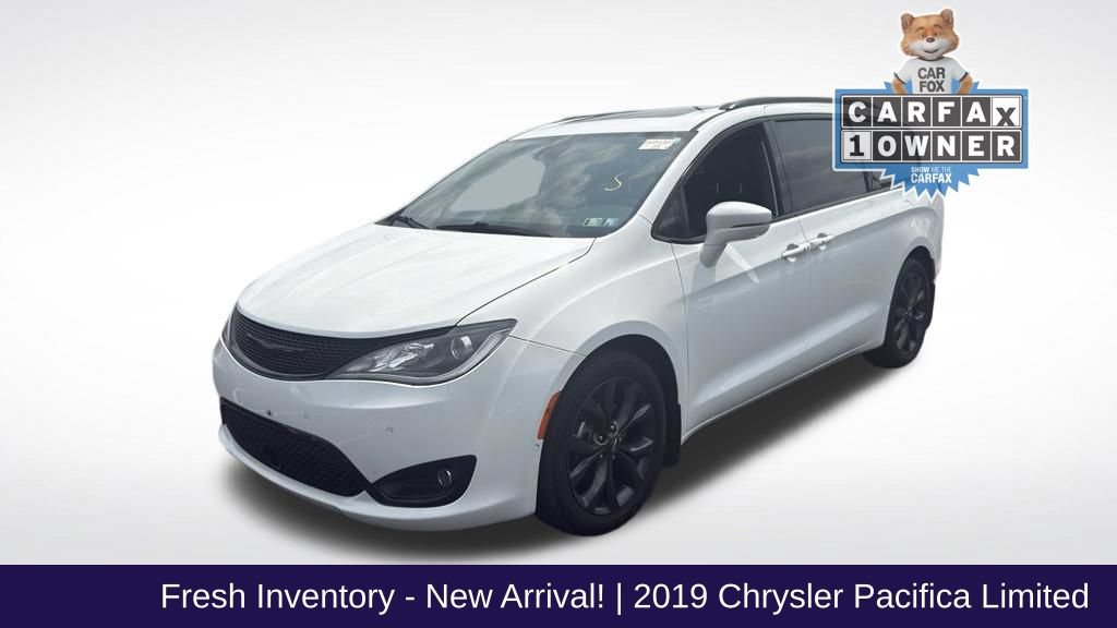 Used 2019 Chrysler Pacifica Limited w/ Advanced Safetytec Group