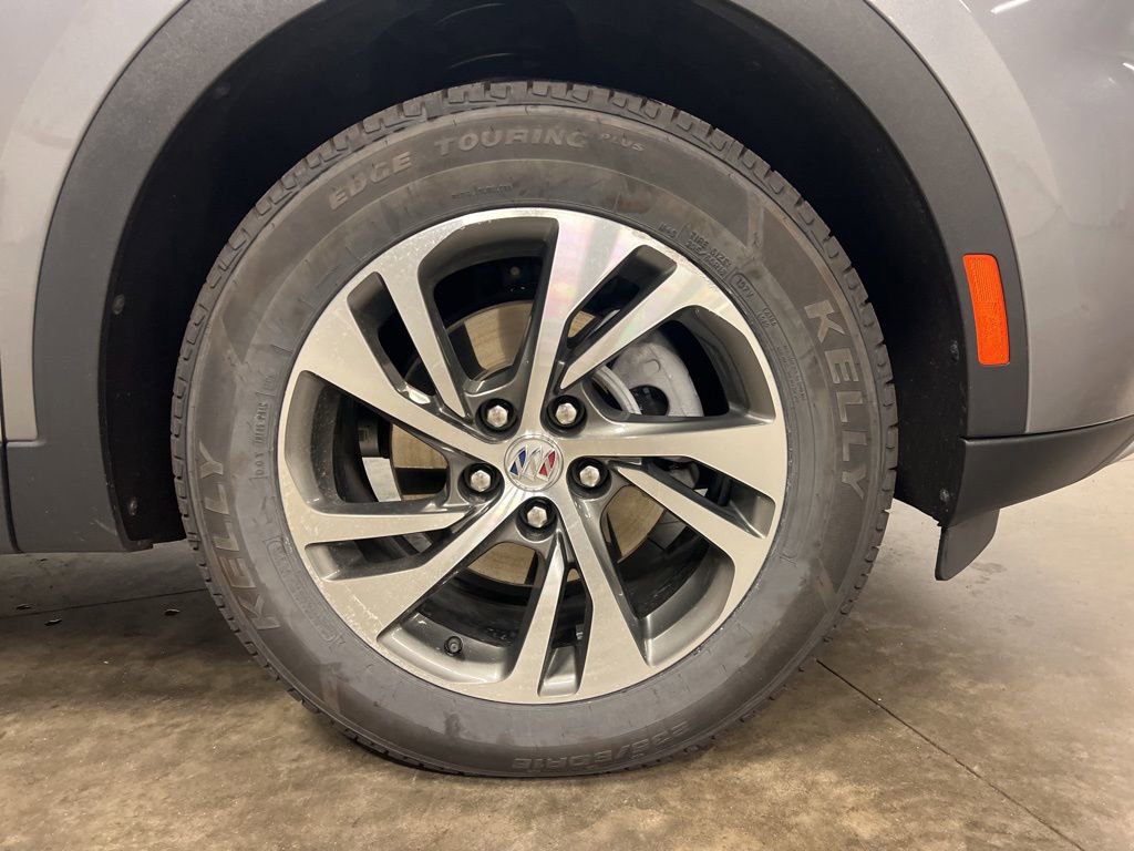 Certified 2022 Buick Envision Essence w/ Safety Package image 20