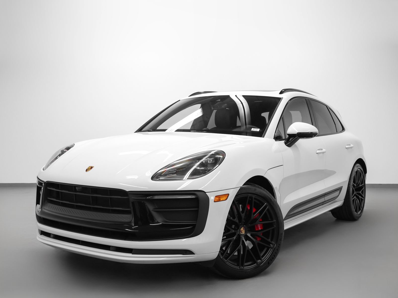 Certified 2022 Porsche Macan GTS image 1