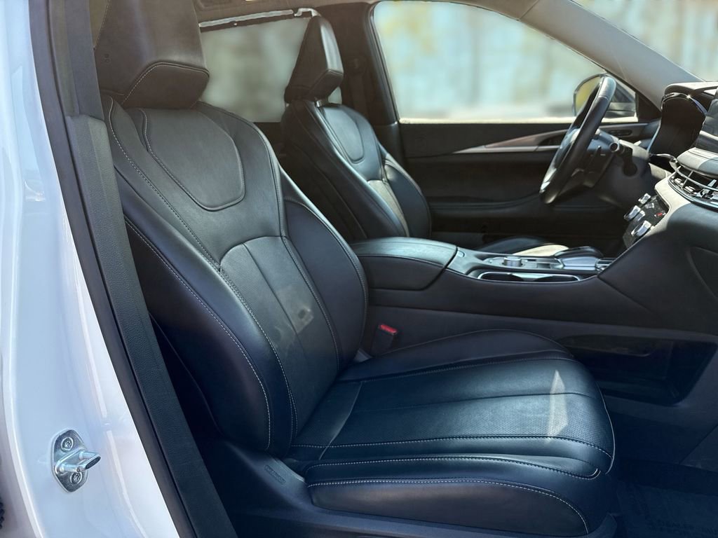 Used 2023 INFINITI QX60 Luxe image 25