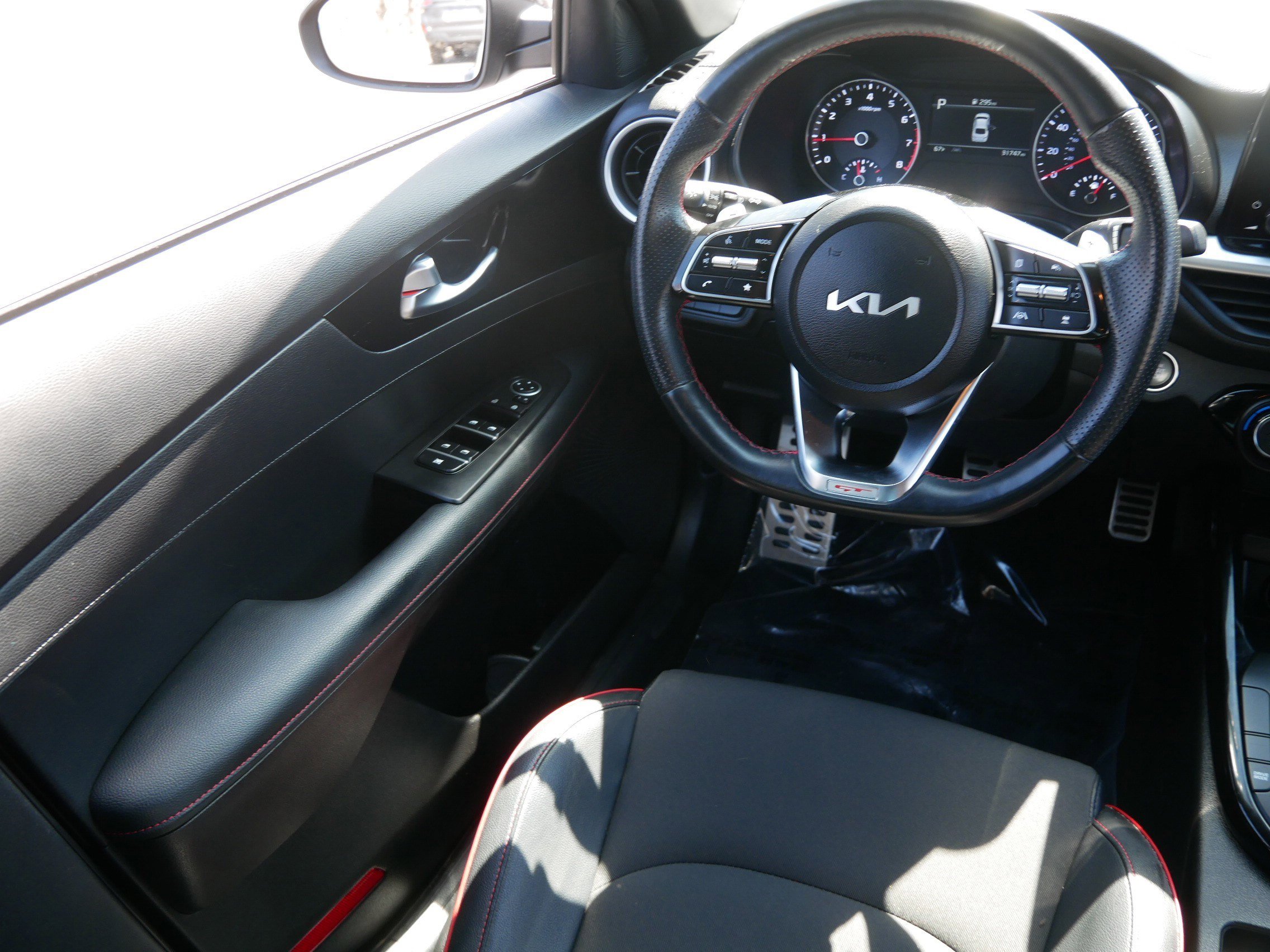 Used 2023 Kia Forte GT FWD image 9