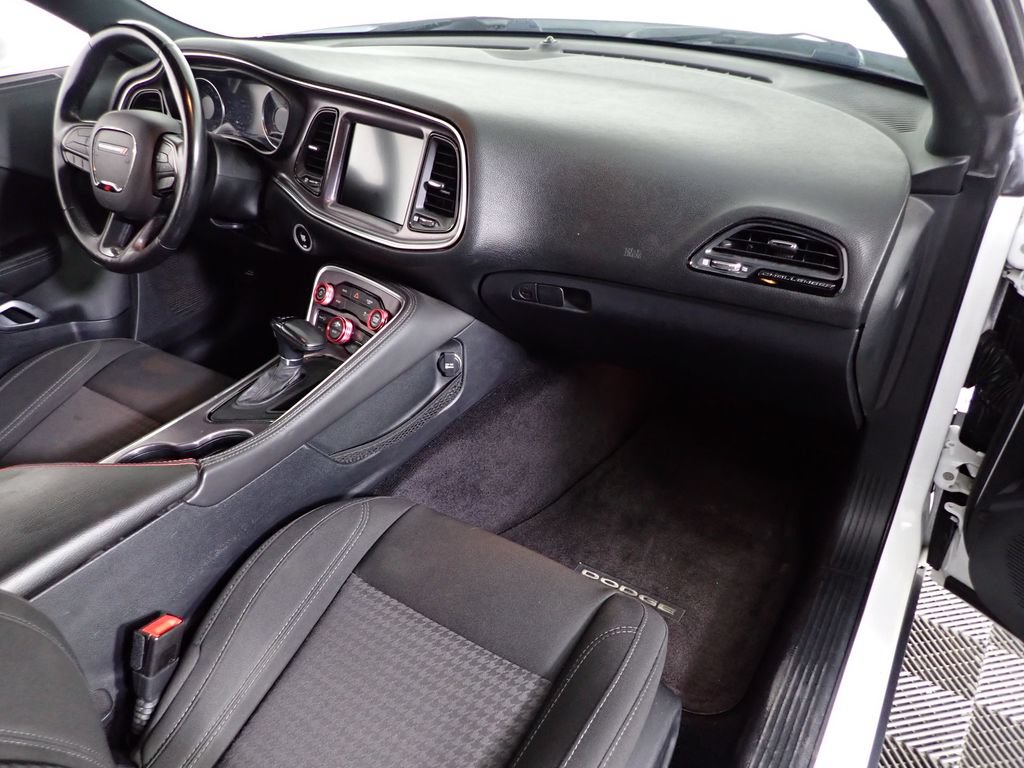 Used 2017 Dodge Challenger R/T w/ Cold Weather Group RWD image 35