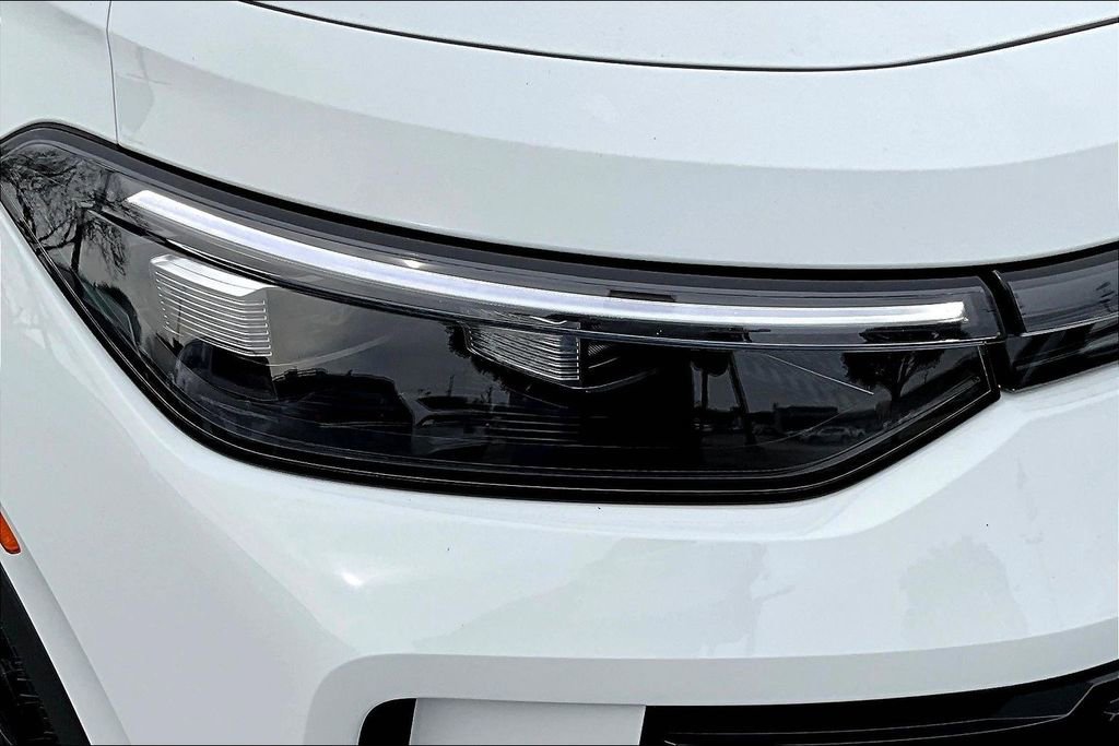 New 2026 Volkswagen Tiguan S image 27