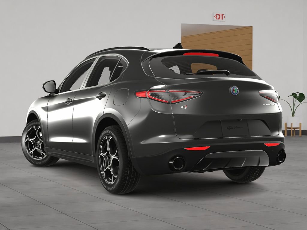 New 2025 Alfa Romeo Stelvio Sprint image 4