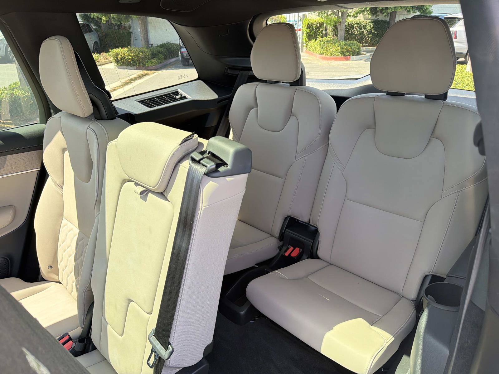 Used 2026 Volvo XC90 T8 Plus w/ Protection Package Premier AWD/4WD image 23