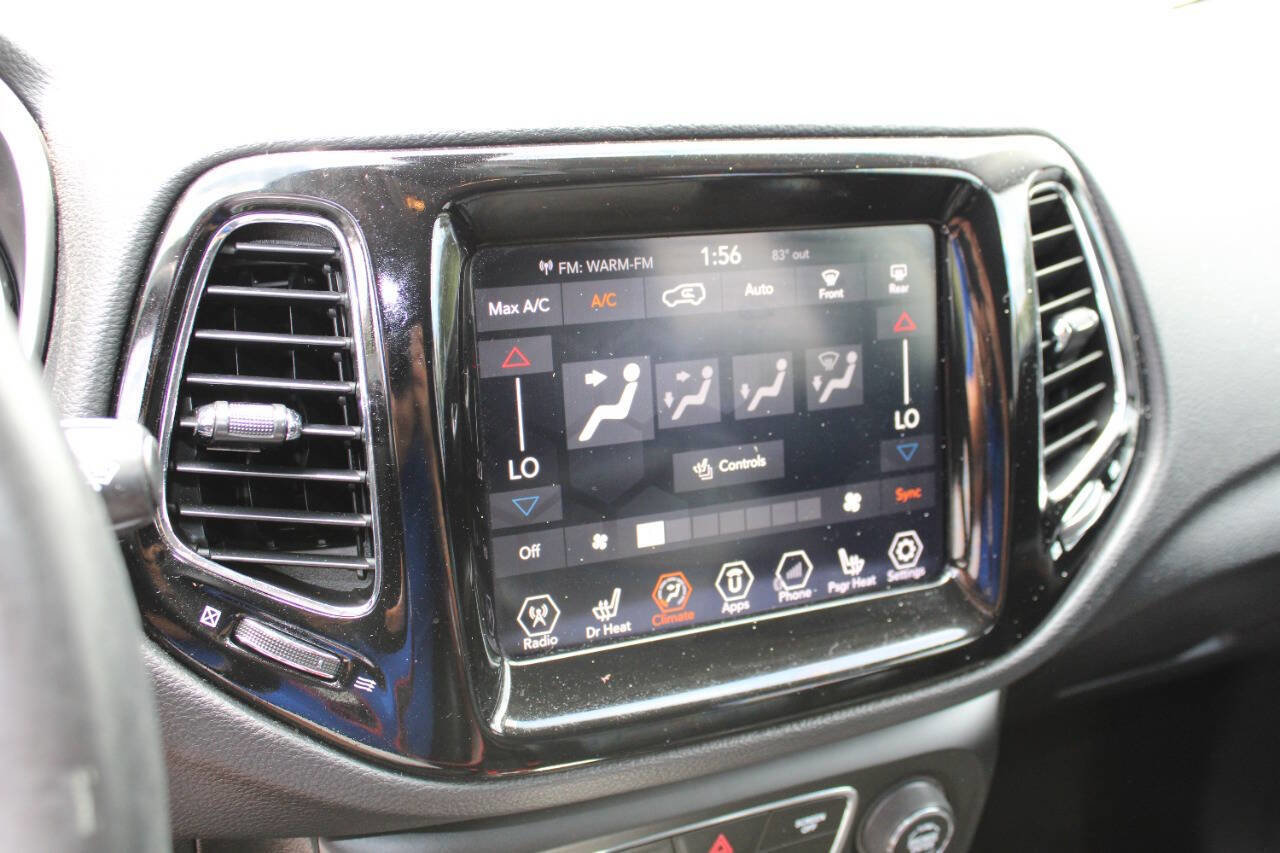 Used 2018 Jeep Compass Limited AWD/4WD image 15