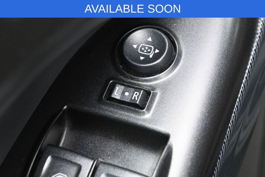 Used 2015 Chevrolet Colorado Z71 AWD/4WD image 12