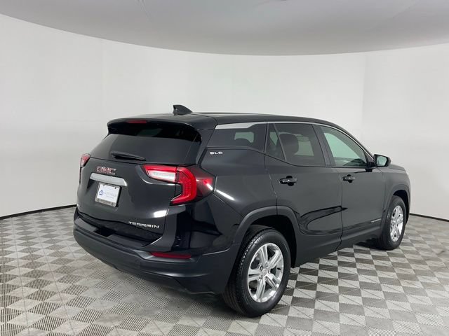Used 2024 GMC Terrain SLE AWD/4WD image 5