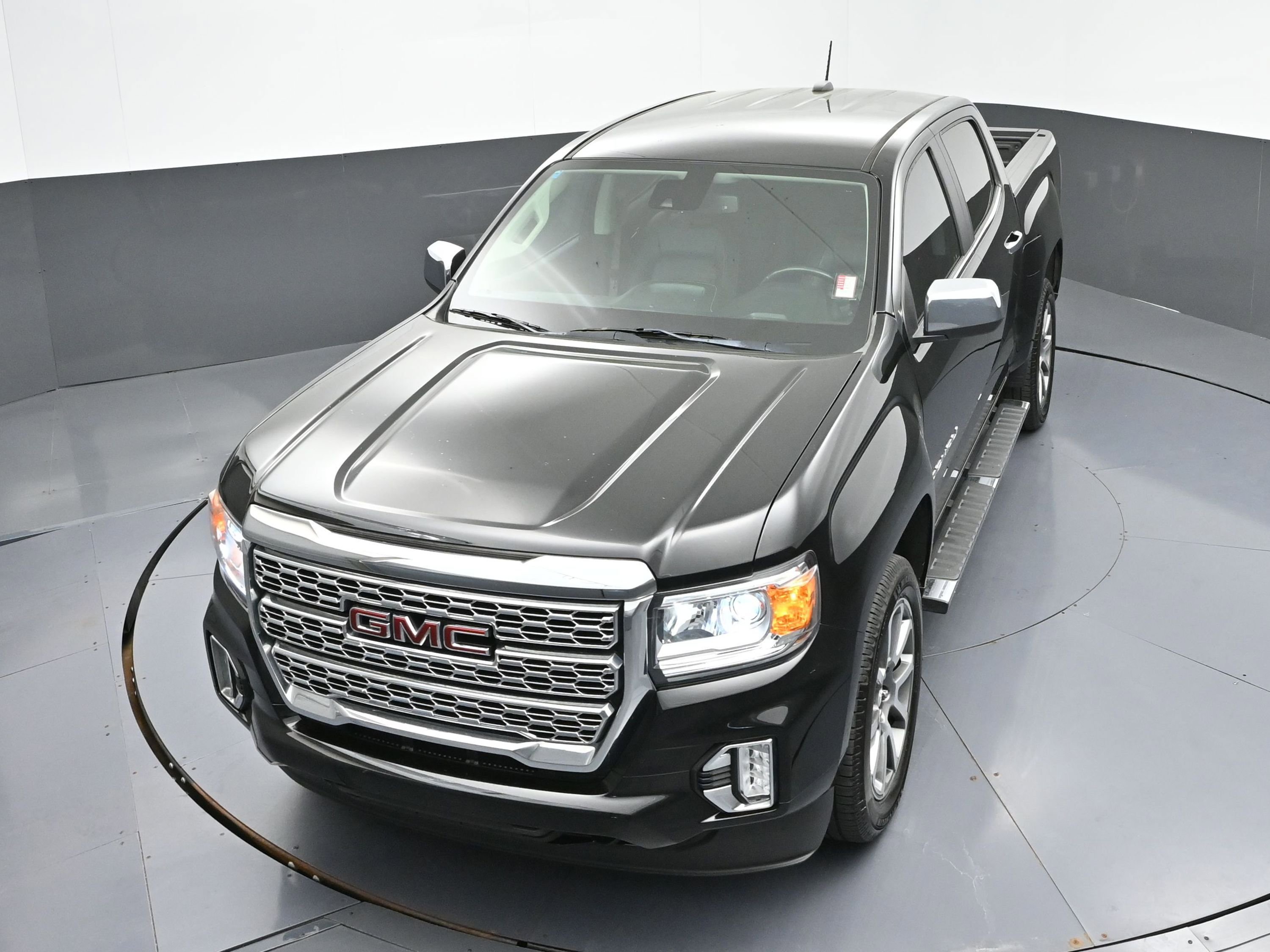 Used 2022 GMC Canyon Denali image 37