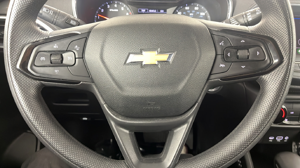 Used 2023 Chevrolet TrailBlazer LT AWD/4WD image 25