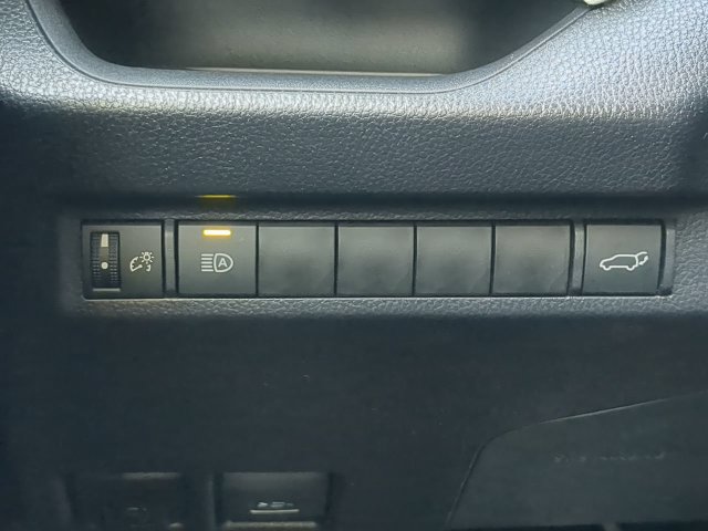 Certified 2023 Toyota RAV4 XLE Premium FWD image 27