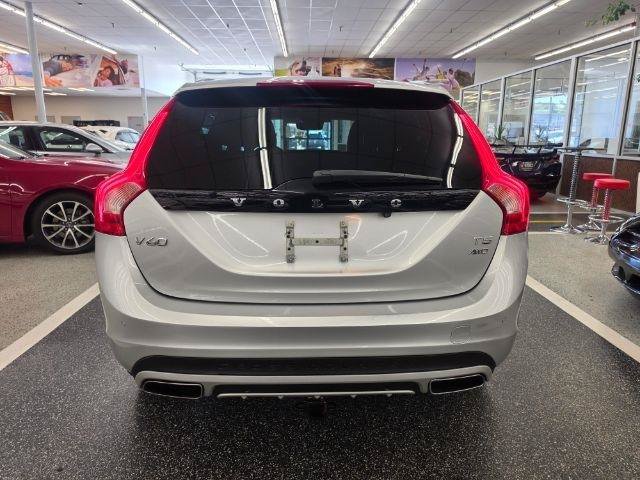 Used 2017 Volvo V60 T5 Cross Country w/ Climate Package AWD/4WD image 6