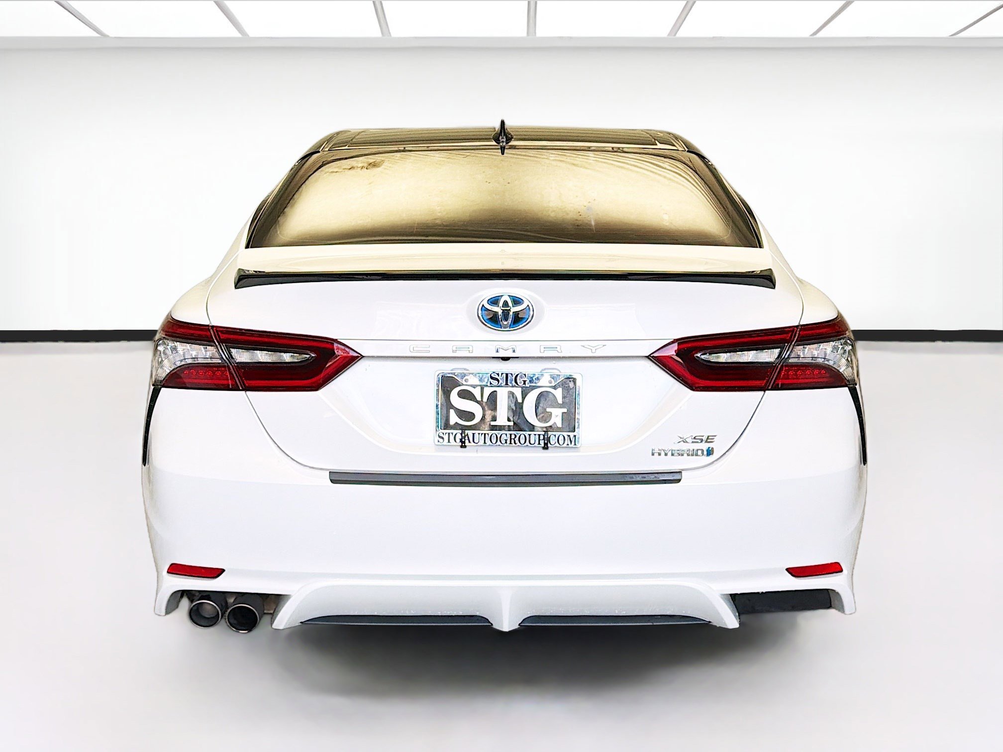 Used 2021 Toyota Camry XSE image 5