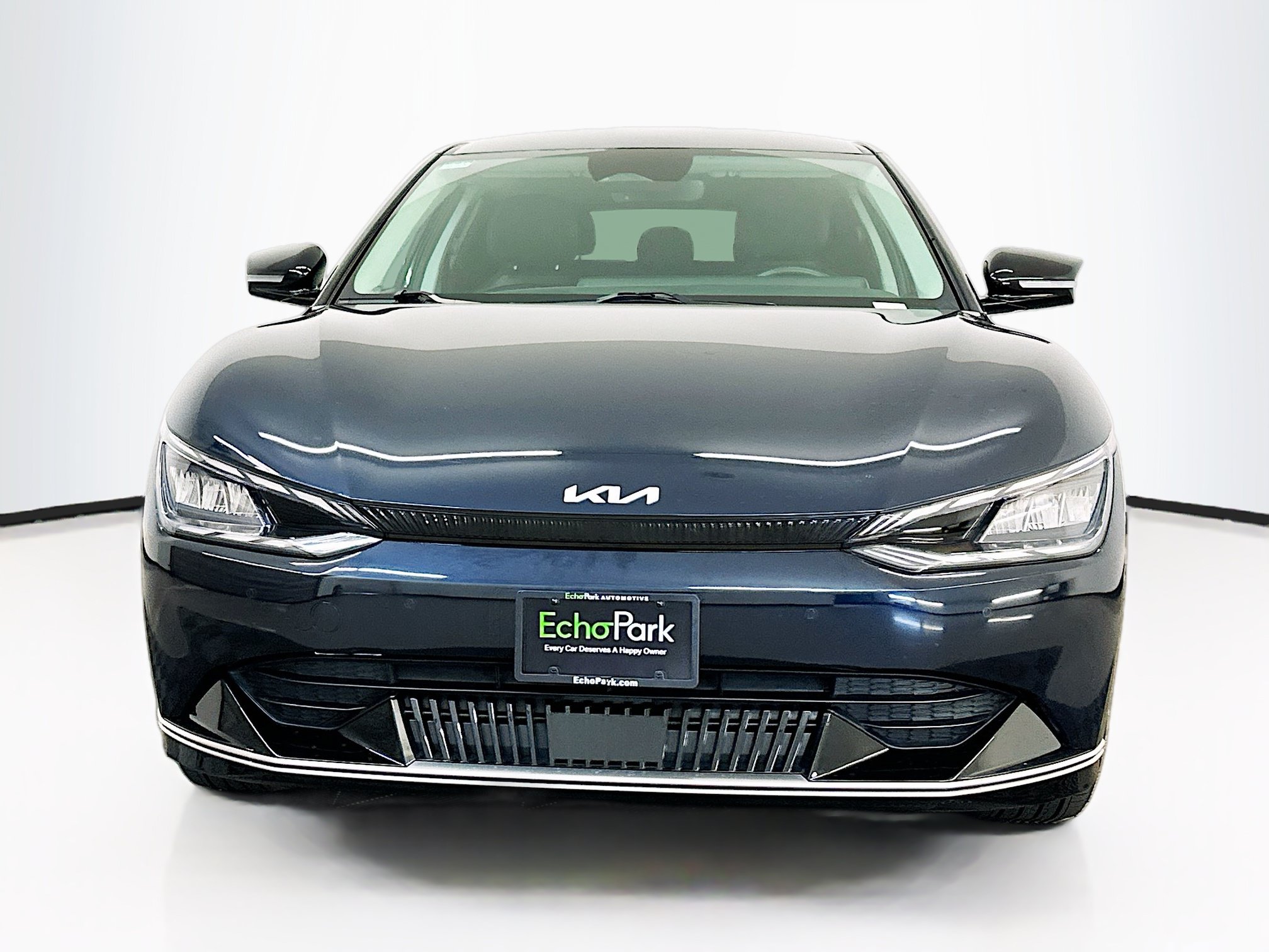 Used 2024 Kia EV6 Wind AWD/4WD image 2