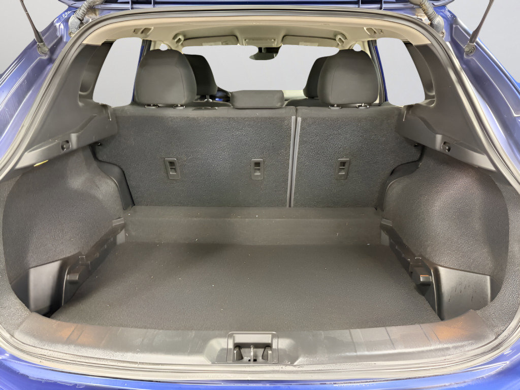 Used 2022 Nissan Rogue Sport S image 9