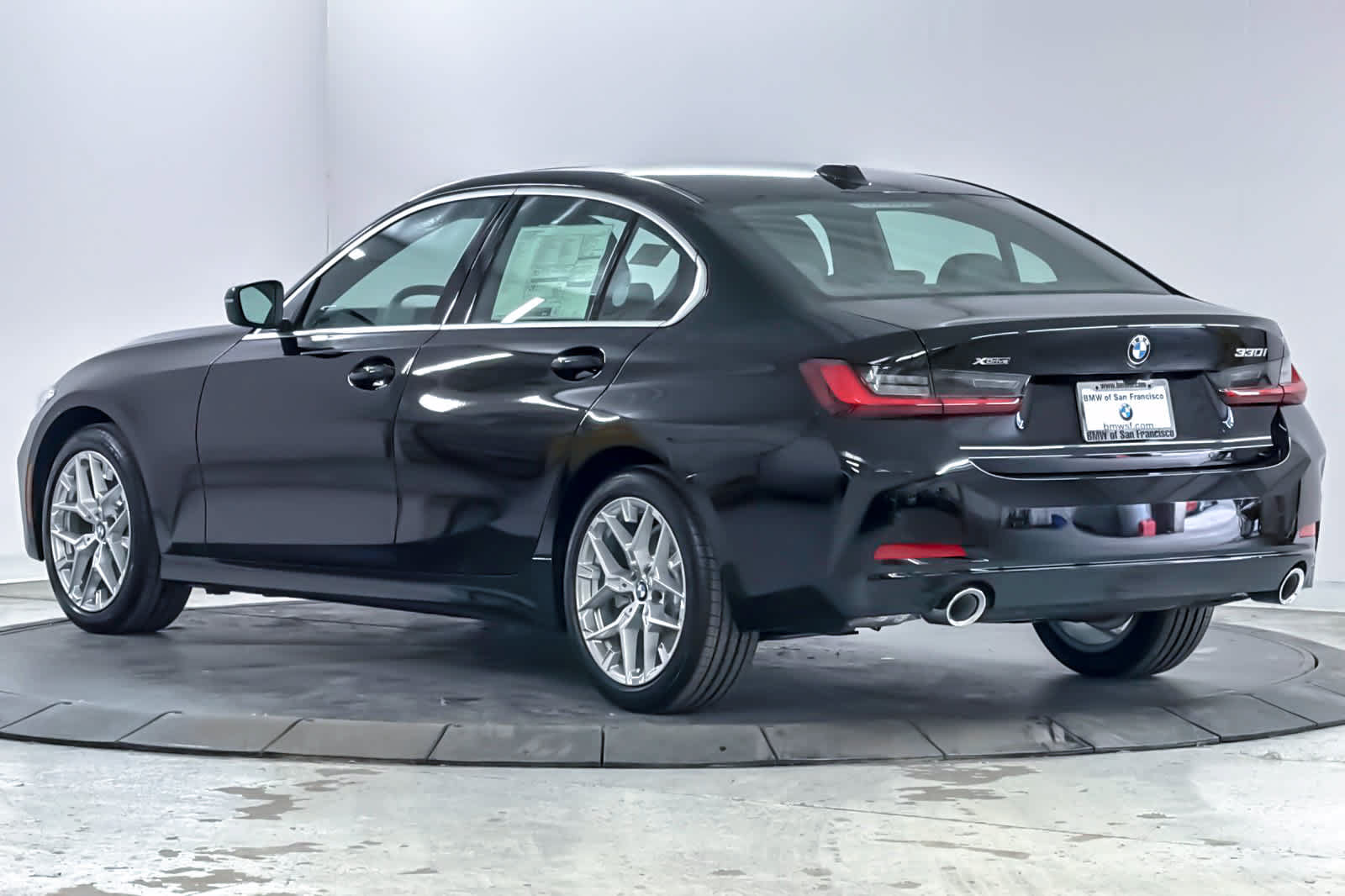 New 2026 BMW 330i xDrive Sedan w/ Convenience Package AWD/4WD image 6
