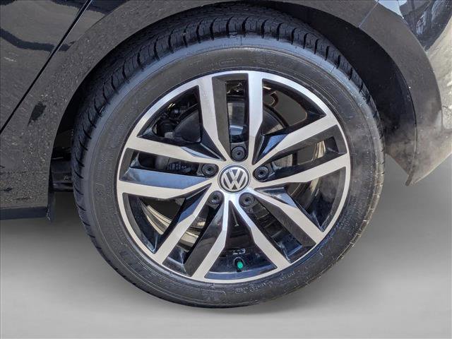 Used 2015 Volkswagen Golf SE image 23