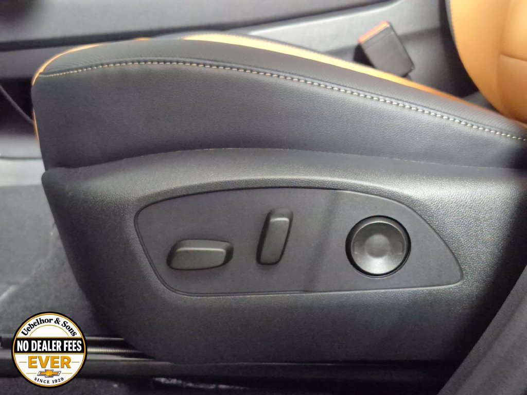 New 2027 Chevrolet Traverse Z71 w/ Enhanced Driving Package AWD/4WD image 17