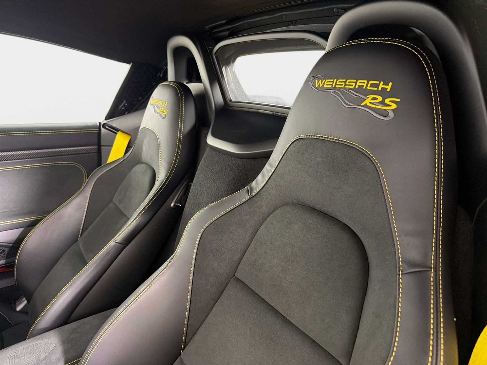 Used 2024 Porsche 718 Boxster Spyder RS w/ Weissach Package RWD image 35