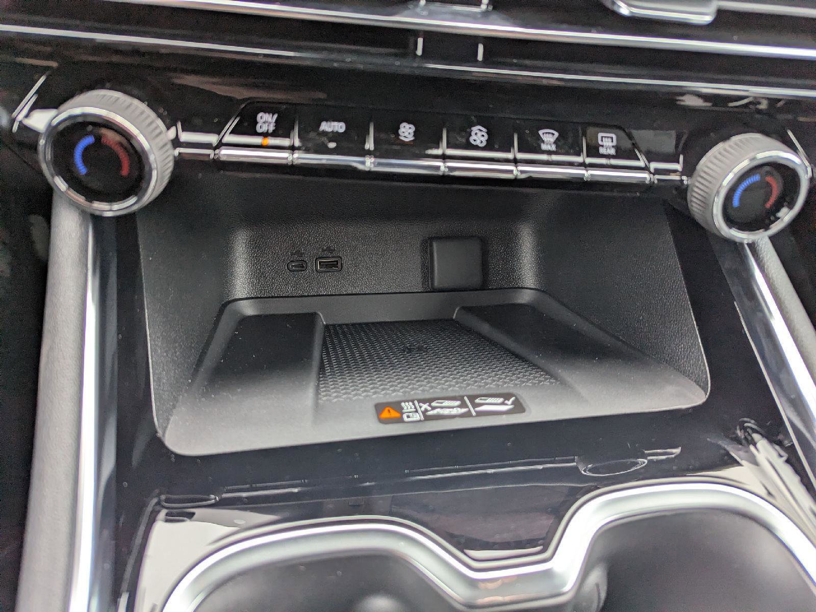 New 2026 Chevrolet Traverse LT w/ Midnight/Sport Edition image 30