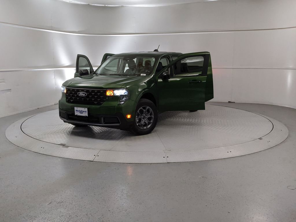 New 2025 Ford Maverick XLT w/ XLT Luxury Package image 12