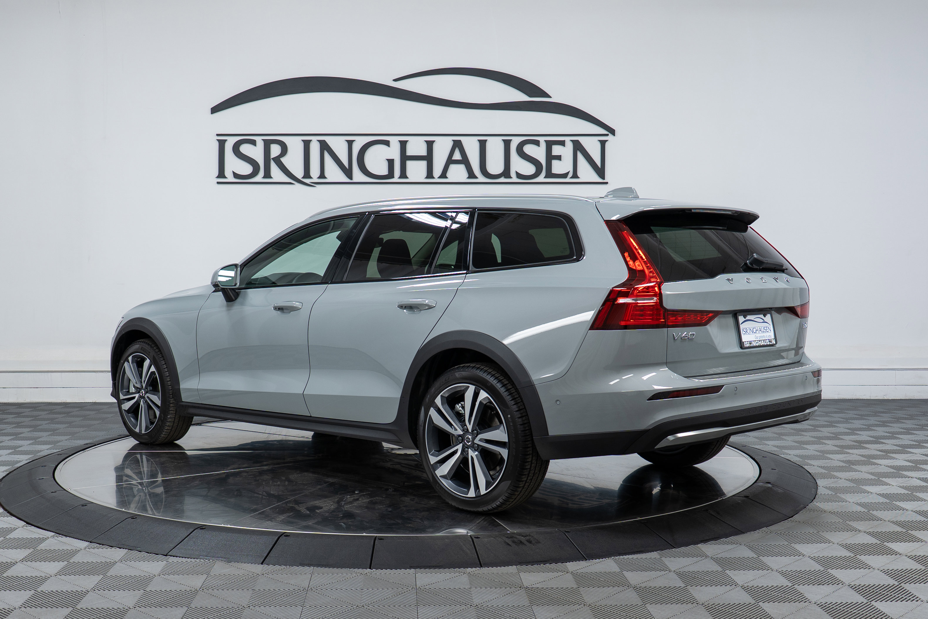New 2026 Volvo V60 B5 Cross Country Plus w/ Climate Package image 7