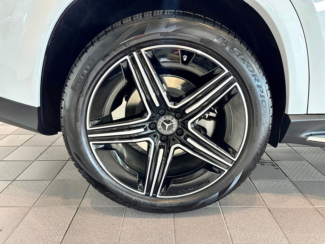 New 2026 Mercedes-Benz GLE 450 4MATIC Coupe image 16