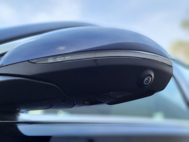 Used 2023 Mercedes-Benz C 300 4MATIC Sedan w/ Exclusive Trim Package image 44