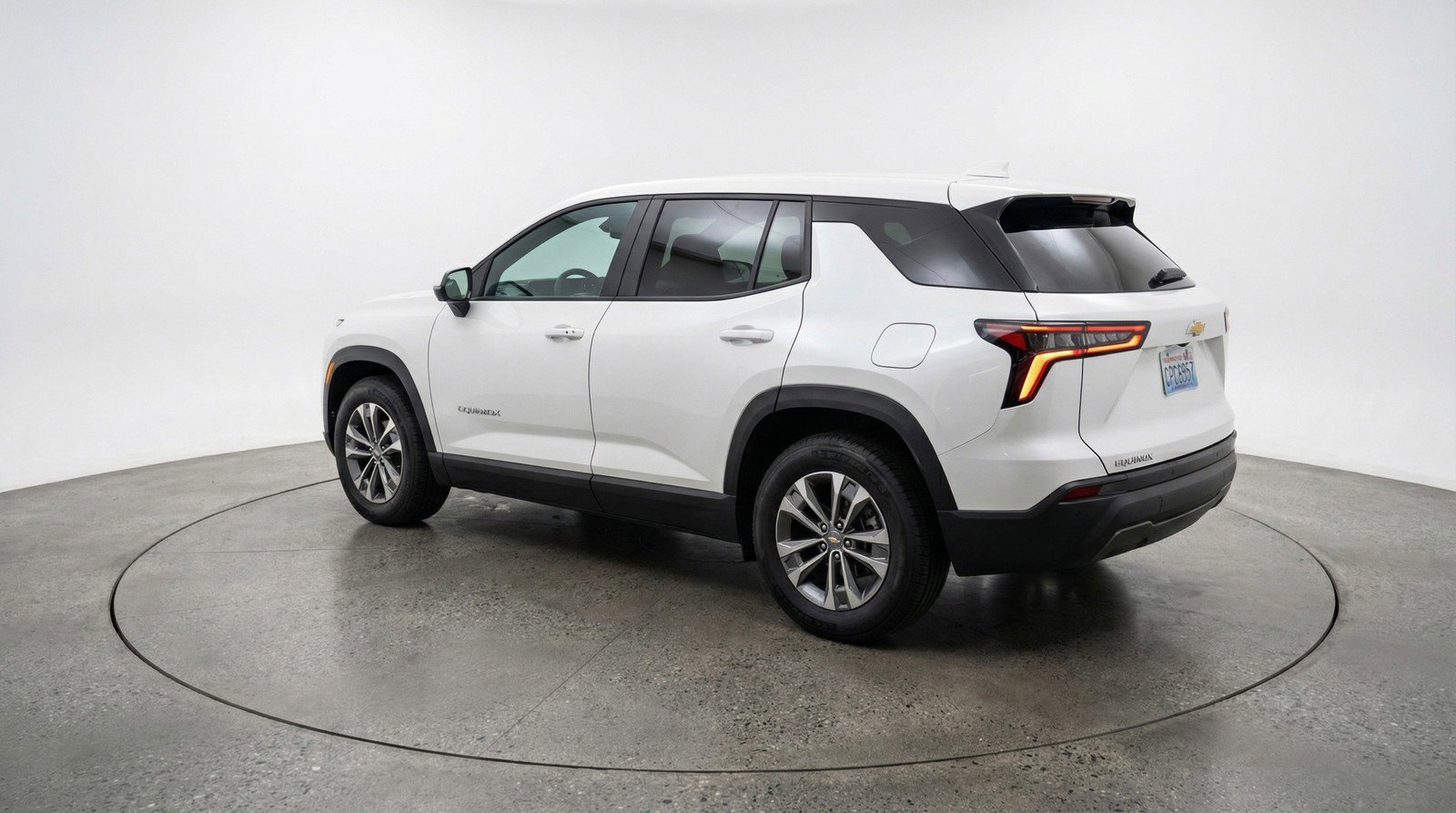 Used 2025 Chevrolet Equinox LT image 6