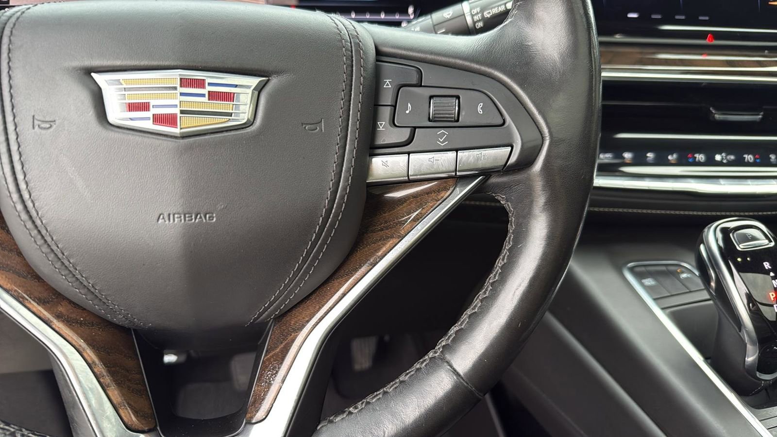 Used 2021 Cadillac Escalade Sport Platinum AWD/4WD image 16