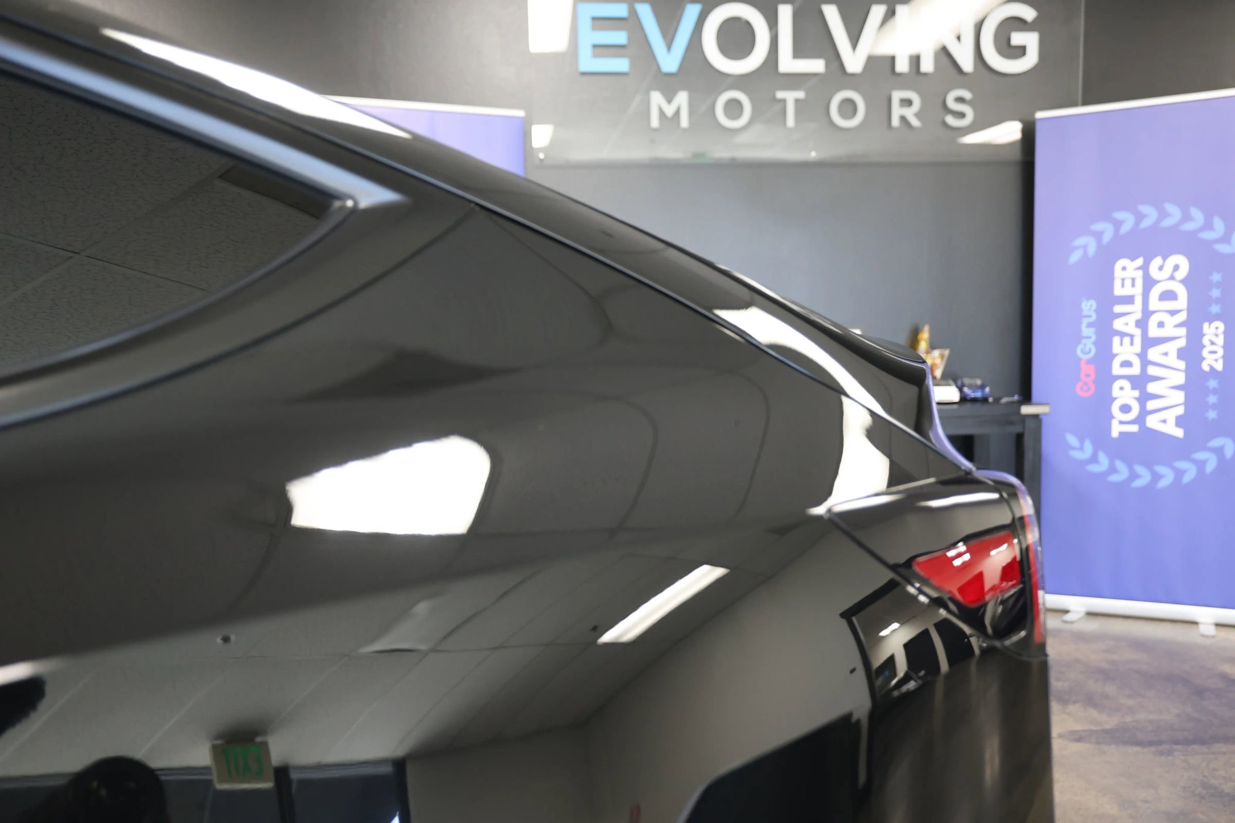 Used 2021 Tesla Model Y Long Range image 21