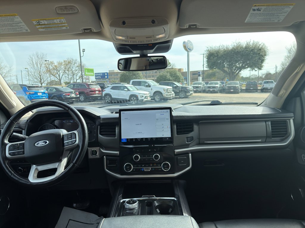 Used 2024 Ford Expedition Max XLT image 18