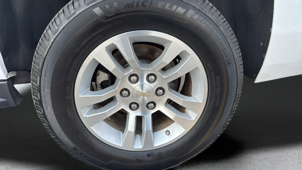 Used 2020 Chevrolet Suburban LT RWD image 18
