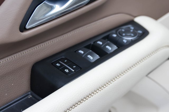 Used 2021 GMC Yukon Denali w/ Denali Premium Package image 14